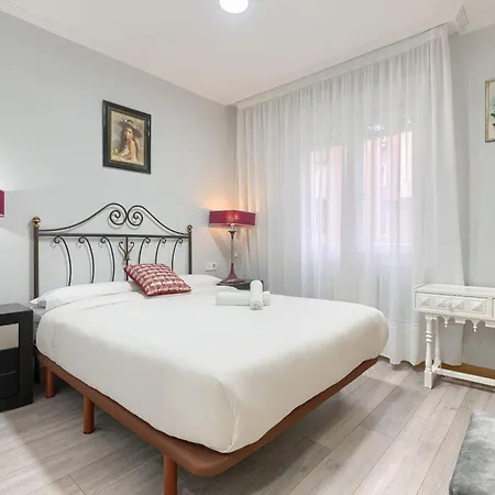 Apartamento Vivienda Turistica Centrica Y Con Estilo En El Encantador Barrio La Cruz *