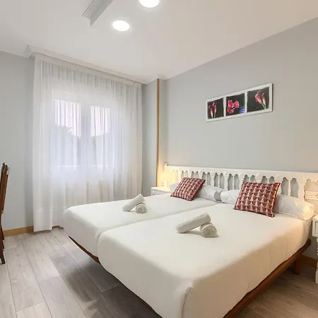 Vivienda Turistica Centrica Y Con Estilo En El Encantador Barrio La Cruz *