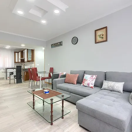 Vivienda Turistica Céntrica Y Con Estilo En El Encantador Barrio La Cruz