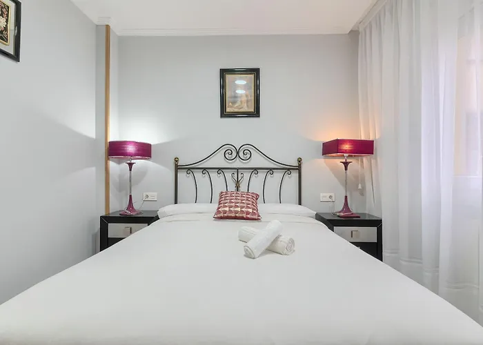 Appartement Vivienda Turistica Centrica Y Con Estilo En El Encantador Barrio La Cruz Bilbao