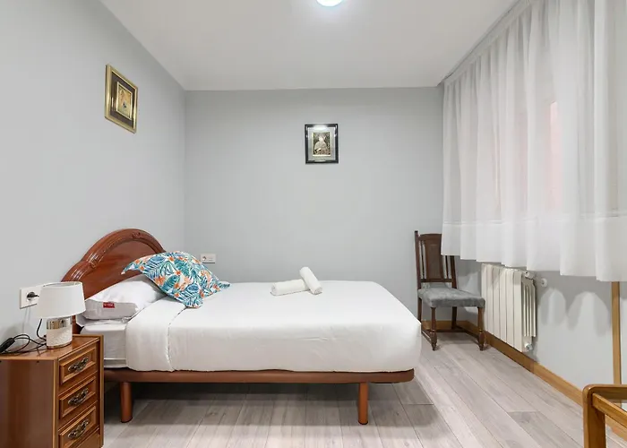 Vivienda Turistica Centrica Y Con Estilo En El Encantador Barrio La Cruz * Bilbao