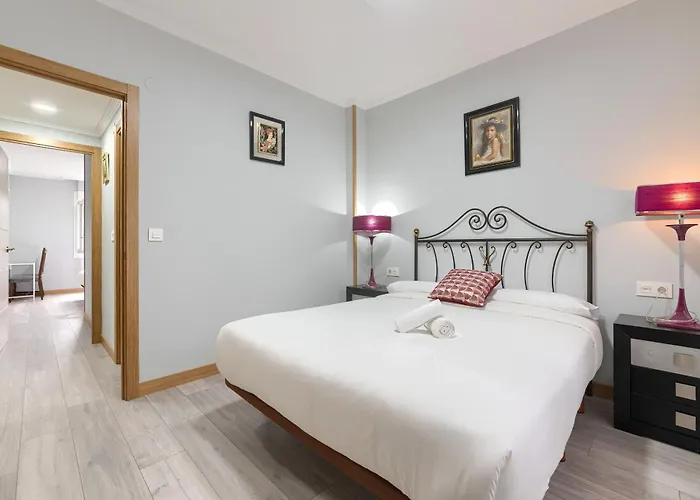 Vivienda Turistica Centrica Y Con Estilo En El Encantador Barrio La Cruz *